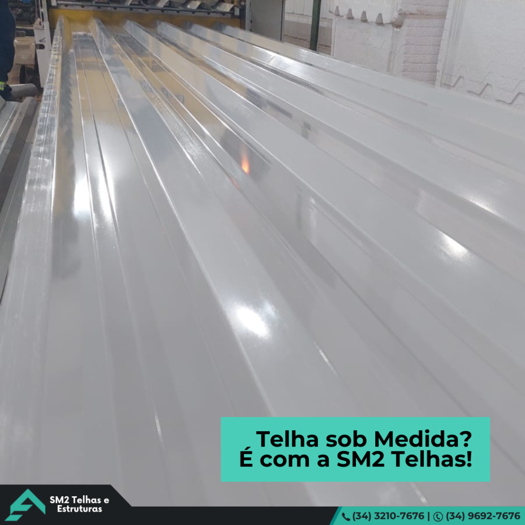 Precisa de telha sob medida? É com a SM2! Cada projeto é único — e a SM2 entrega telhas metálicas sob medida, com precisão, qualidade e agilidade.